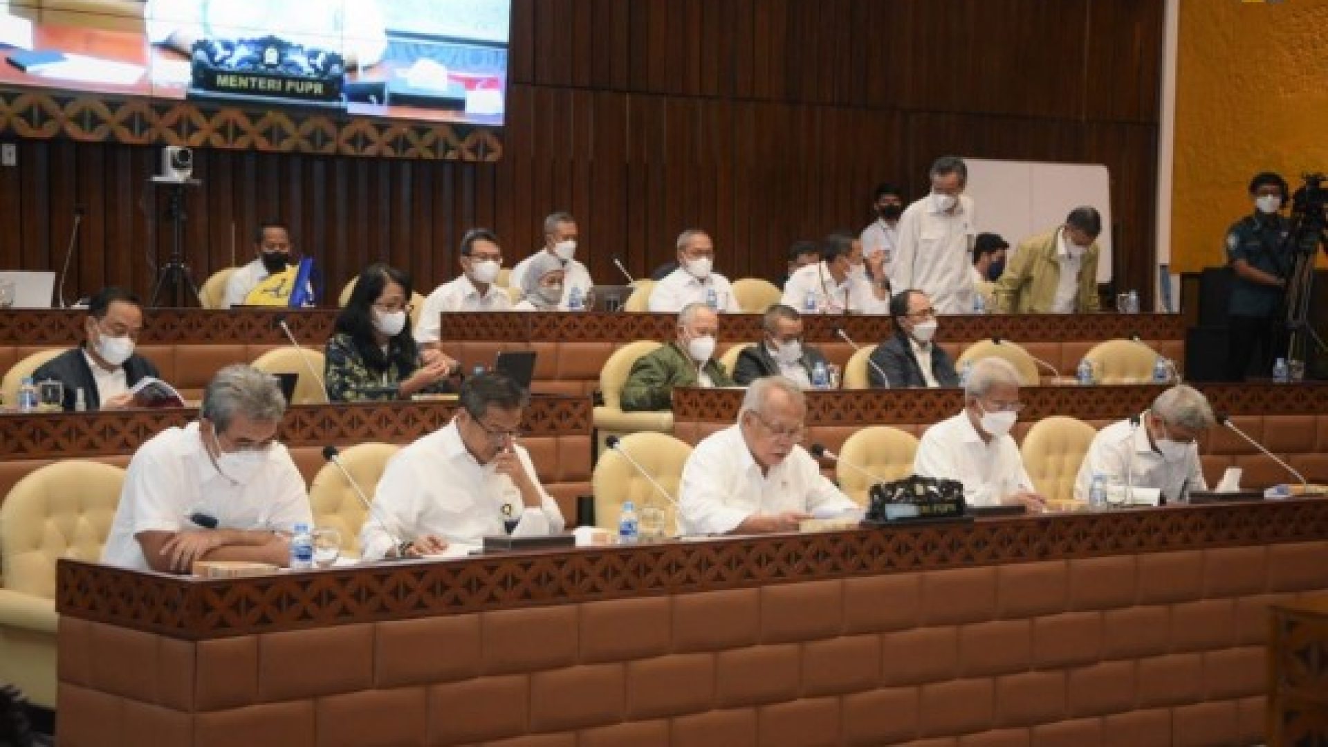 komisi-v-dpr-apresiasi-realisasi-belanja-infrastruktur-pupr-sebesar-rp843-triliun-dengan-serapan-program-padat-karya-sebesar-858-19343a28-8376-45c0-b1c6-90a5d9cb7e36